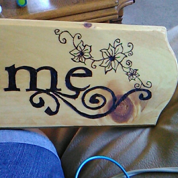 Welcome sign - Picture 4 of 4